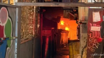 حريق مفاجئ يأكل عمارة سكنية في تل أبيب