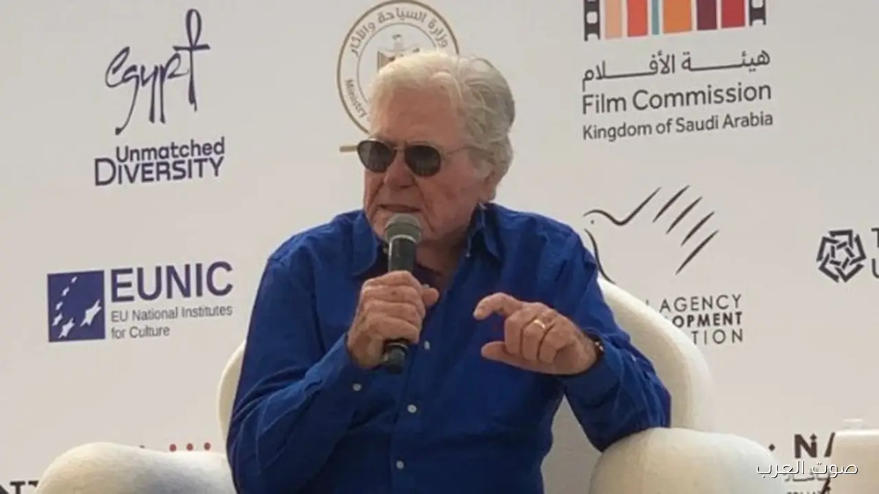 حسين فهمي ترميم الأفلام مهم علشان نحافظ على تراثنا الفني