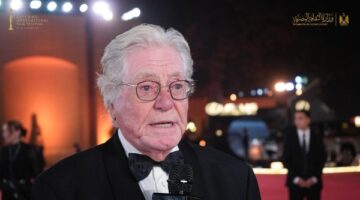 حسين فهمي في ختام مهرجان القاهرة السينمائي السينما بتحافظ على