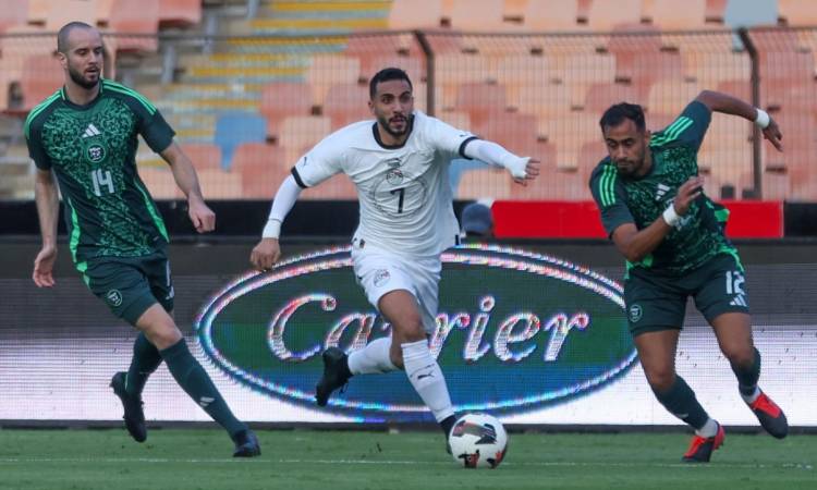 منتخب مصر الثاني ضد الجزائر