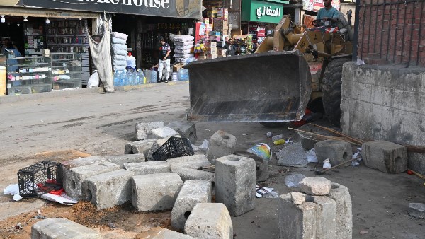 حملات ضد مخالفات البناء في الشيخ زايد والشروق والعاشر وأسيوط والمنيا الجديدة
