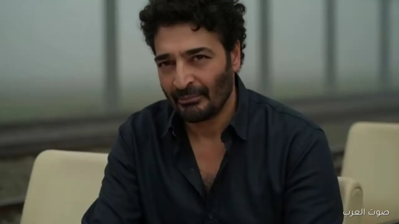 حميد الشاعري ينشر صور قديمة له مع الكينج محمد منير