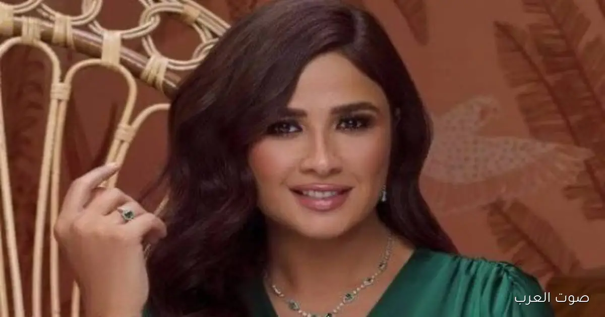 خلي بالك من نفسك.. شوف ياسمين عبد العزيز وأحمد السقا وهما بيرقصوا مع بعض في فيديو