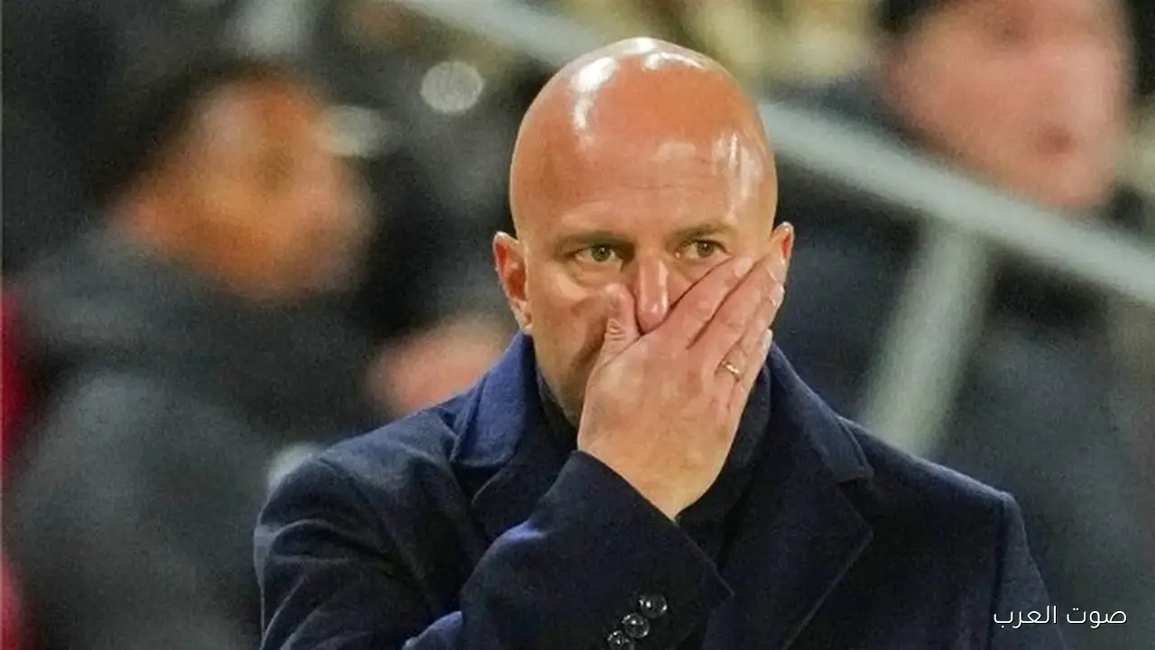 خيبة أمل سلوت يعلق لأول مرة بعد الهزيمة من مانشستر