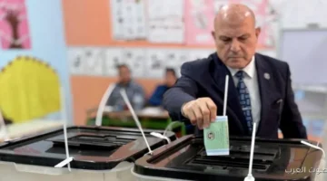 رئيس النيابة الإدارية يدلي بصوته في انتخابات النواب أجواء ديمقراطية