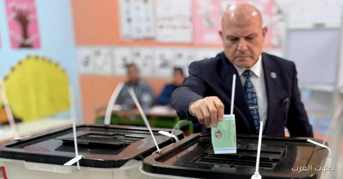 رئيس النيابة الإدارية يدلي بصوته في انتخابات النواب: أجواء ديمقراطية مليانة شفافية ونزاهة.. صور