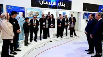 رئيس الوزراء بيزور أجنحة الجهاز القومي لتنظيم الاتصالات والشركة المصرية