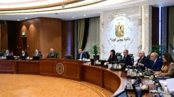 رئيس الوزراء شركة إيني الإيطالية هتستثمر 8 مليارات دولار في