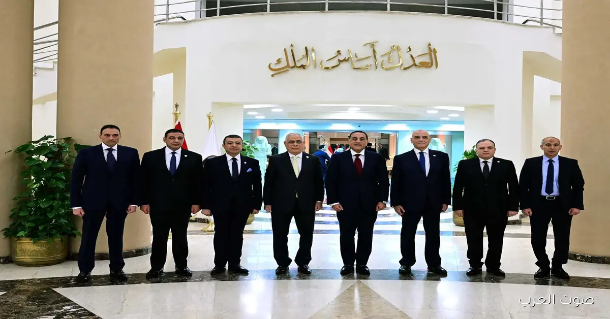 رئيس الوزراء يشهد توقيع اتفاقية تسليم المضبوطات الذهبية للبنك المركزي