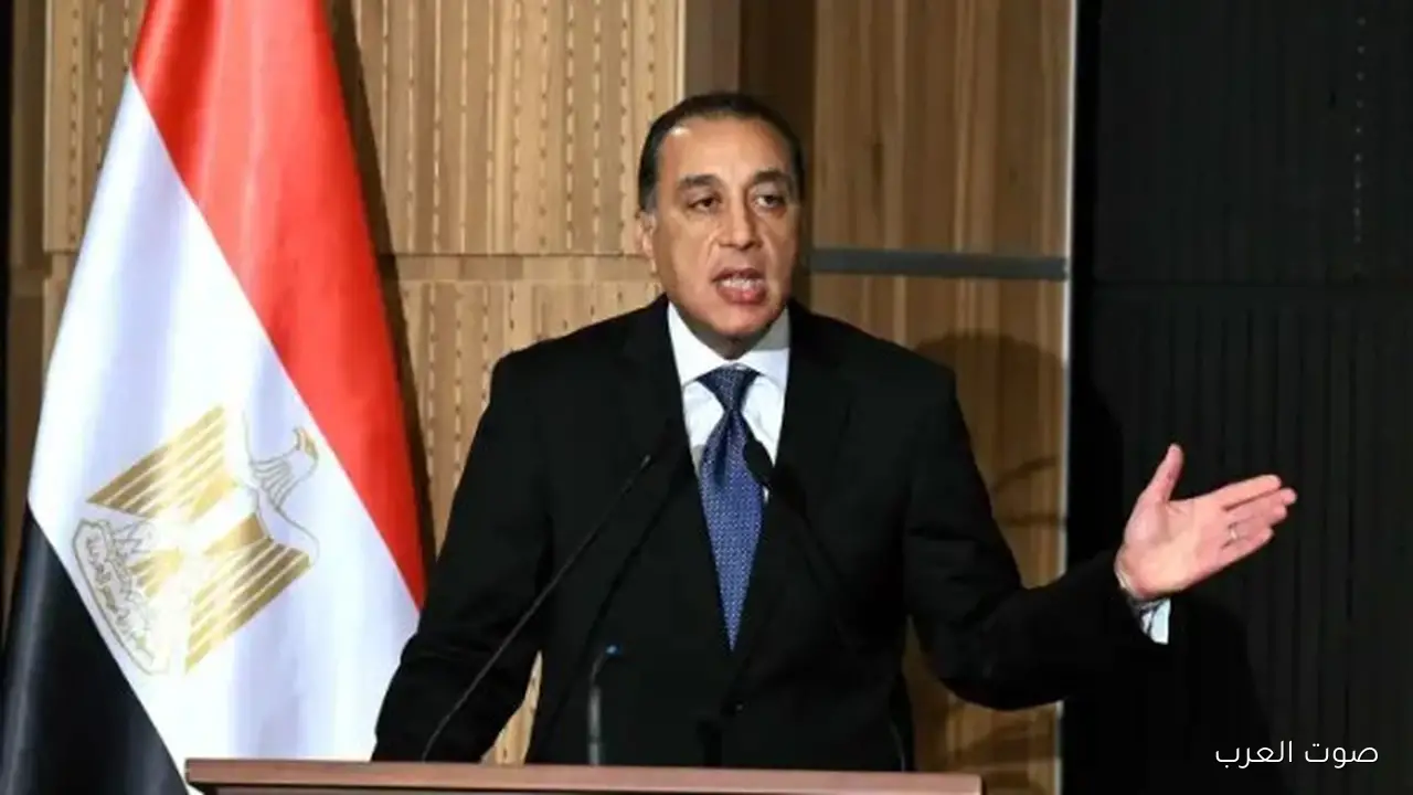 رئيس الوزراء يصوت في انتخابات مجلس النواب 2025 بلجنته في