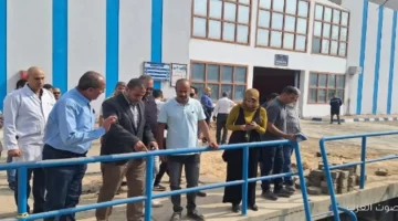 رئيس شركة مياه الجيزة يتفقد محطة مياه إمبابة في جولة