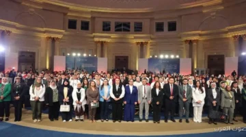 رئيسة القومي للمرأة تحضر جلسة دعم الدولة لاتحادات الطلاب في