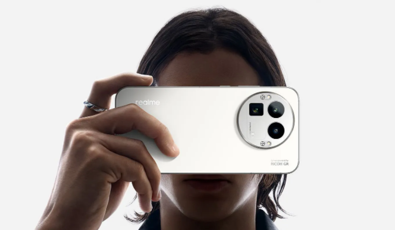 ريلمي نزلت هاتف GT 8 Pro مواصفاته رهيبة وسعره معقول