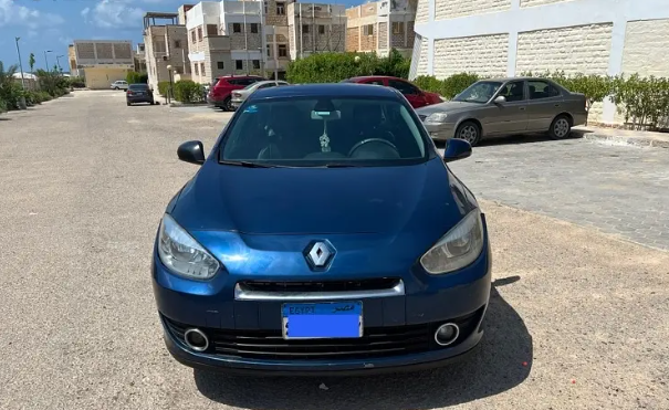 رينو فلوانس أوتوماتيك بسعر 400 ألف جنيه