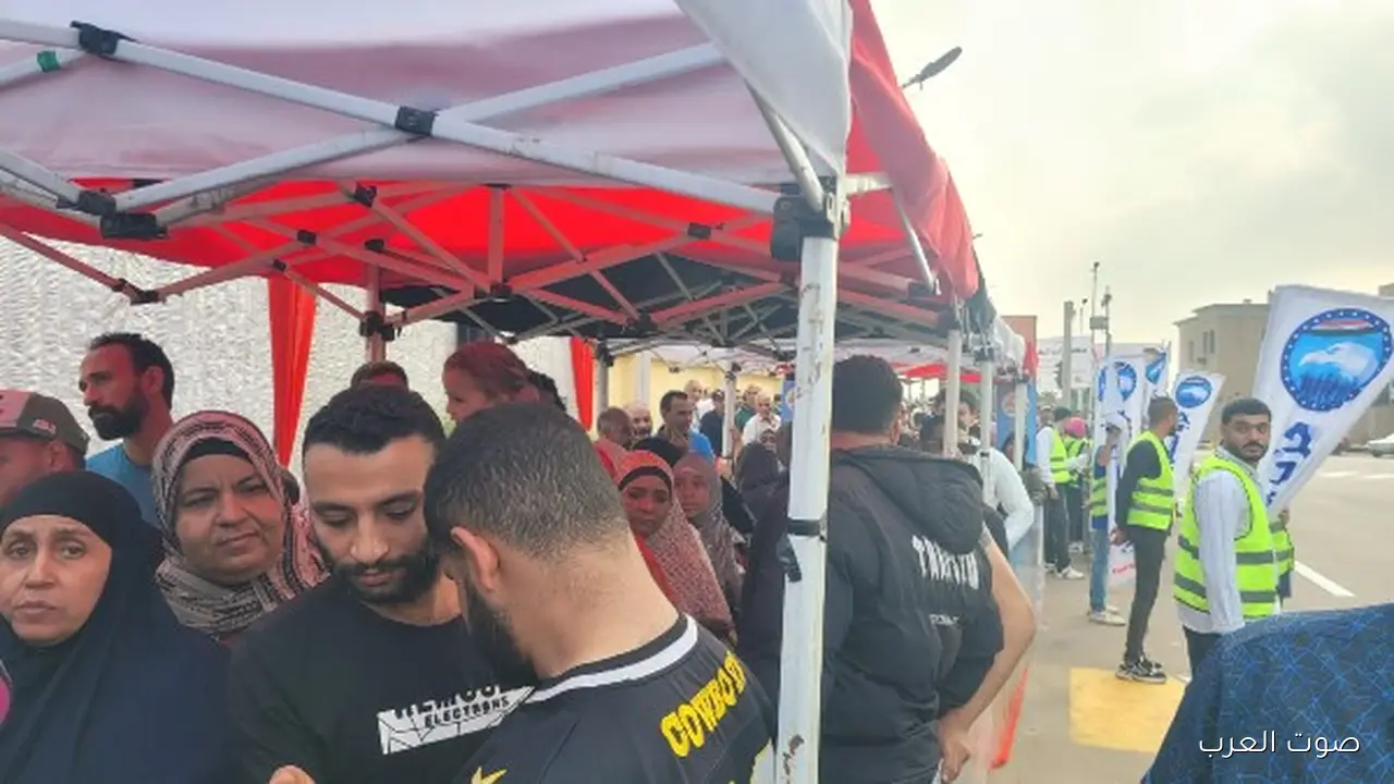 زحام شديد على التصويت في الساعة الأولى بالبحر الأعظم
