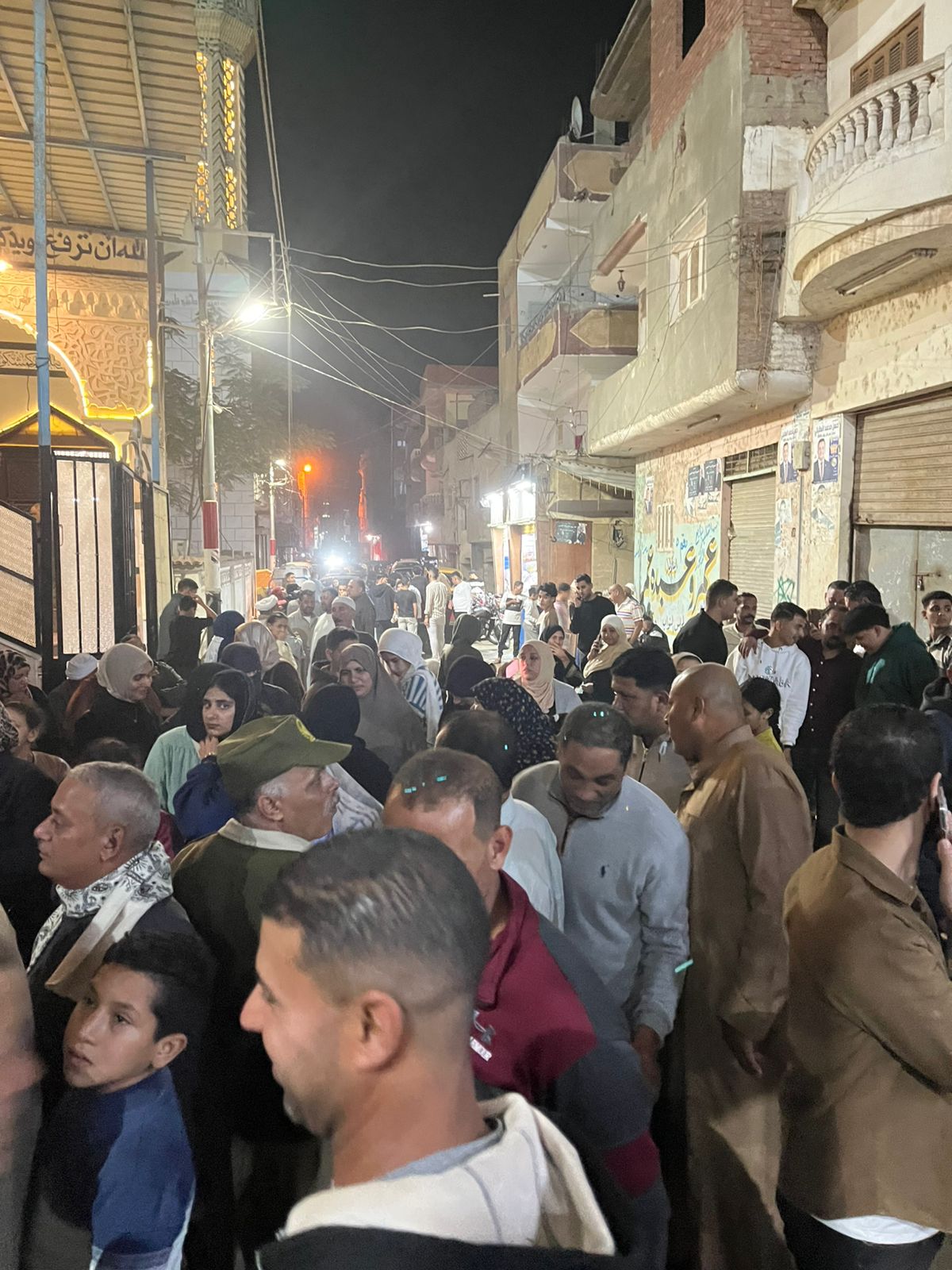 زحمة كبيرة من الناخبين قدام لجان <a href=