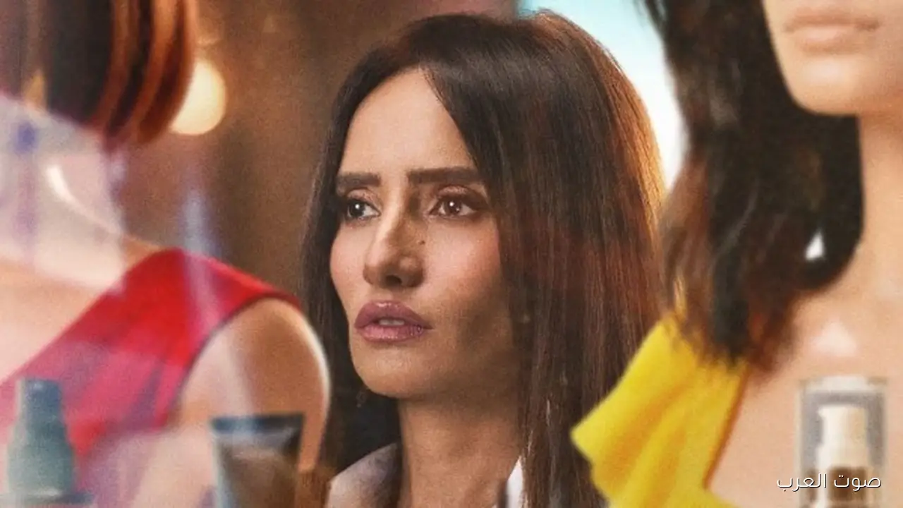 زينة مديرة كوافير تعيش قصة حب وسط قيود المجتمع في