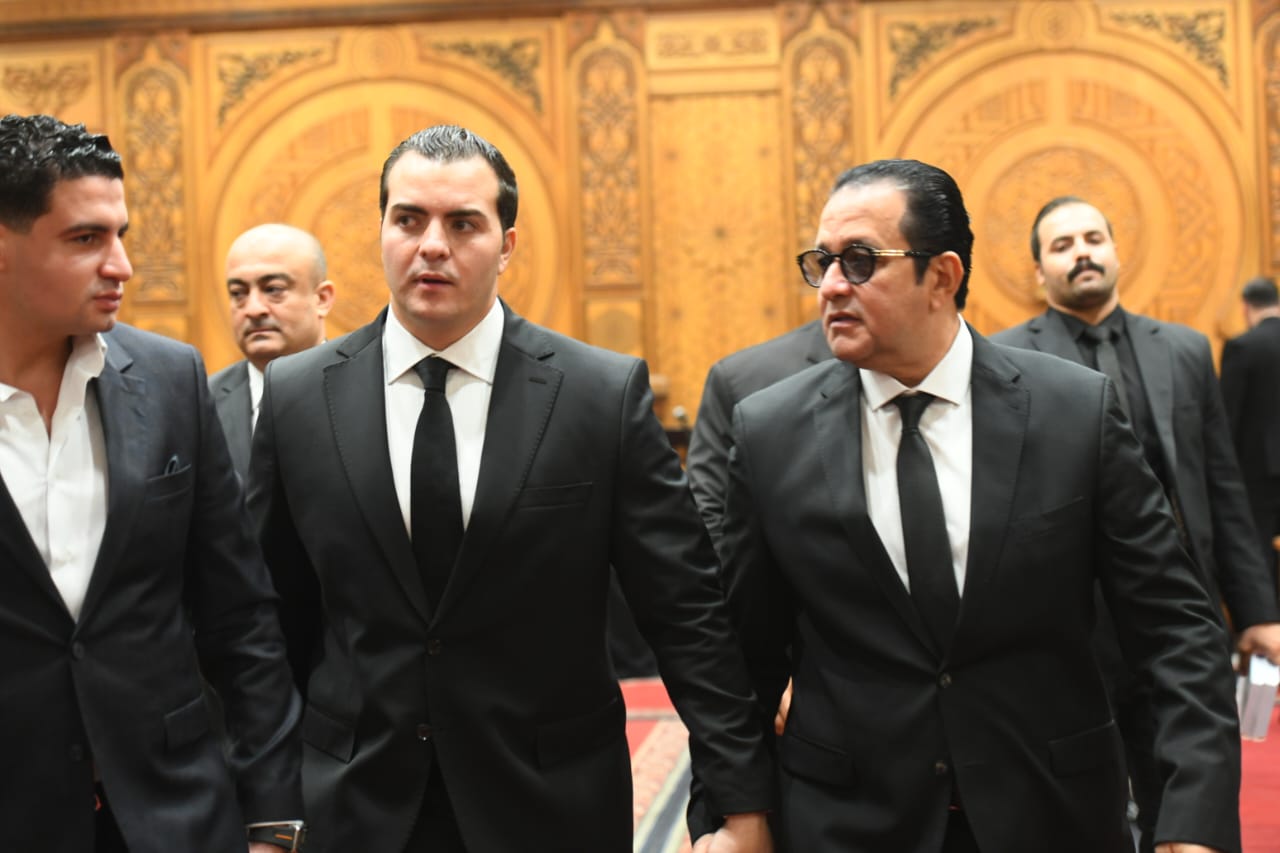 سوزان حسن تطل على الكل في عزاء ميرفت سلامة | شوفوا 3 سوزان حسن تطل على الكل في عزاء ميرفت سلامة