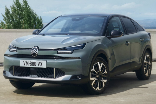 سيارات شبابية 2026 في السوق المصري منها C4 وأوربان كروزر