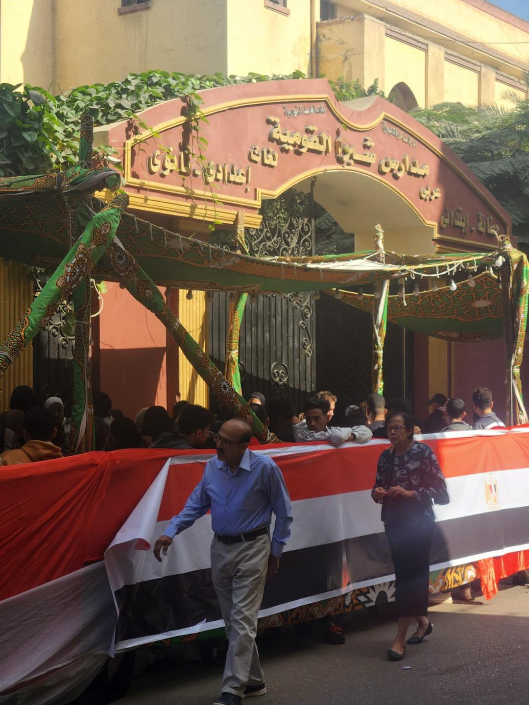 شباب الساحل يتزاحموا على لجان الانتخابات 2025 للإدلاء بأصواتهم