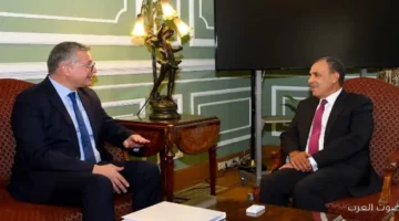 عبد العاطي يتكلم مع وزير البترول عن جذب الاستثمارات الأجنبية