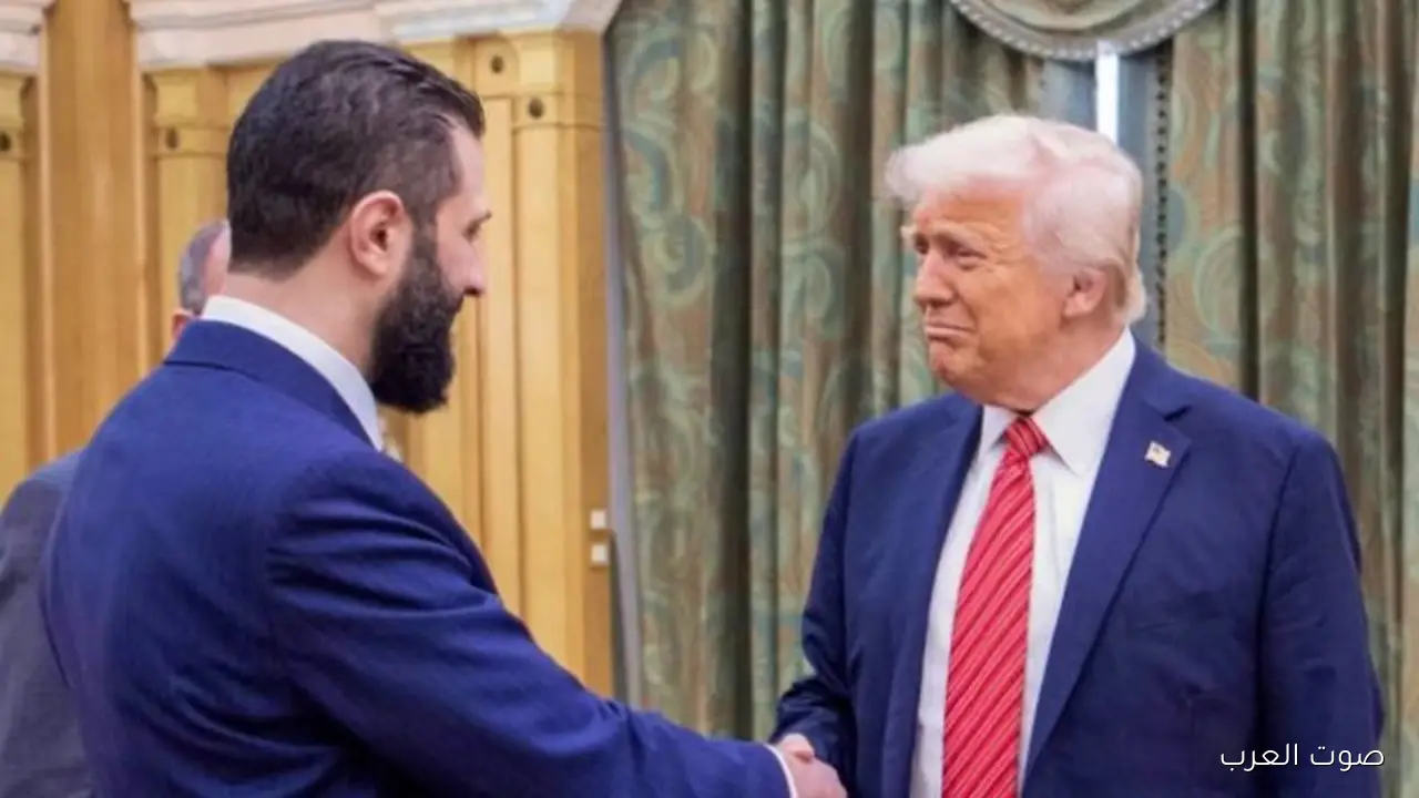 غضب سوري قدام البيت الأبيض ناس كتير رافضة زيارة الشرع