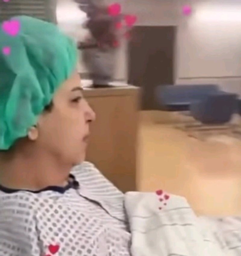 فجر السعيد بتعمل عملية جراحية تانية في ألمانيا