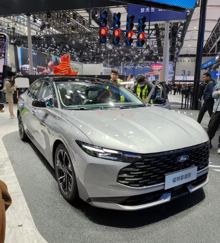 فورد نازلة بنسخة جديدة من توروس مع تحديثات 2026