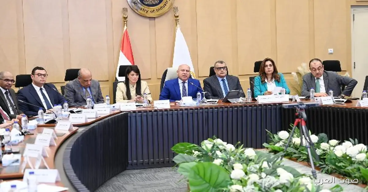 كامل الوزير: وافقنا على طلب المنطقة الاقتصادية لقناة السويس بخصوص كميات الطاقة اللي محتاجينها 2 كامل الوزير: وافقنا على طلب المنطقة الاقتصادية لقناة السويس بخصوص كميات الطاقة اللي محتاجينها