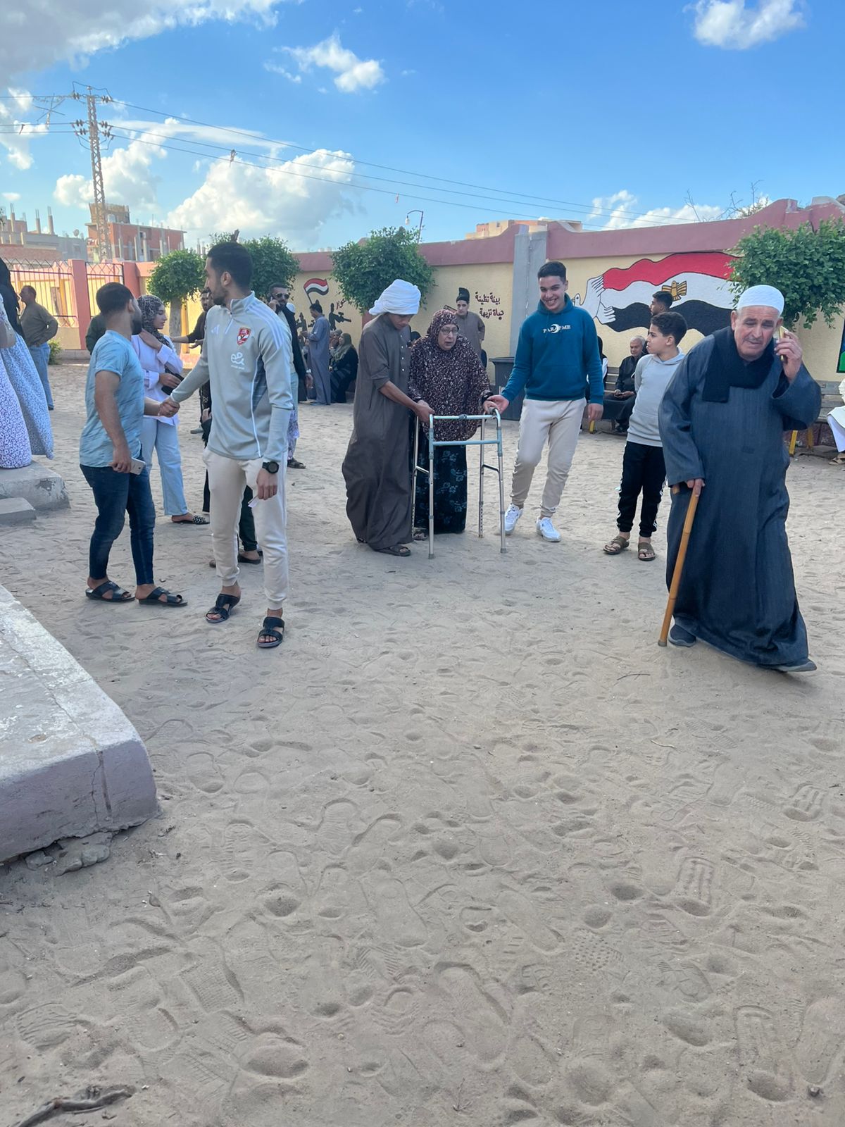 كبار السن بيدعموا الشباب في انتخابات مجلس النواب 2025