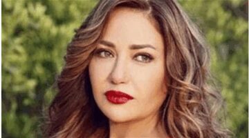 ليلى علوي بتوجه رسالة لأحمد سعد ربنا يحميك من أي