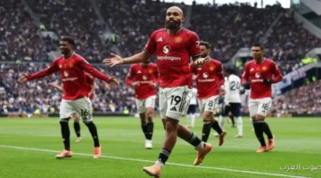 مانشستر يونايتد يقتنص تعادل مهم من توتنهام في قمة الدوري