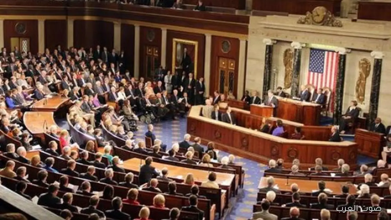 مجلس الشيوخ الأمريكي يوافق على قانون لإنهاء الإغلاق الحكومي