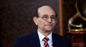 محمد صبحي يحصل على وسام التفرد وعضوية في الأمم المتحدة