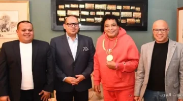 محمد منير بقى سفير للجنة الأولمبية و ياسر إدريس يهدي