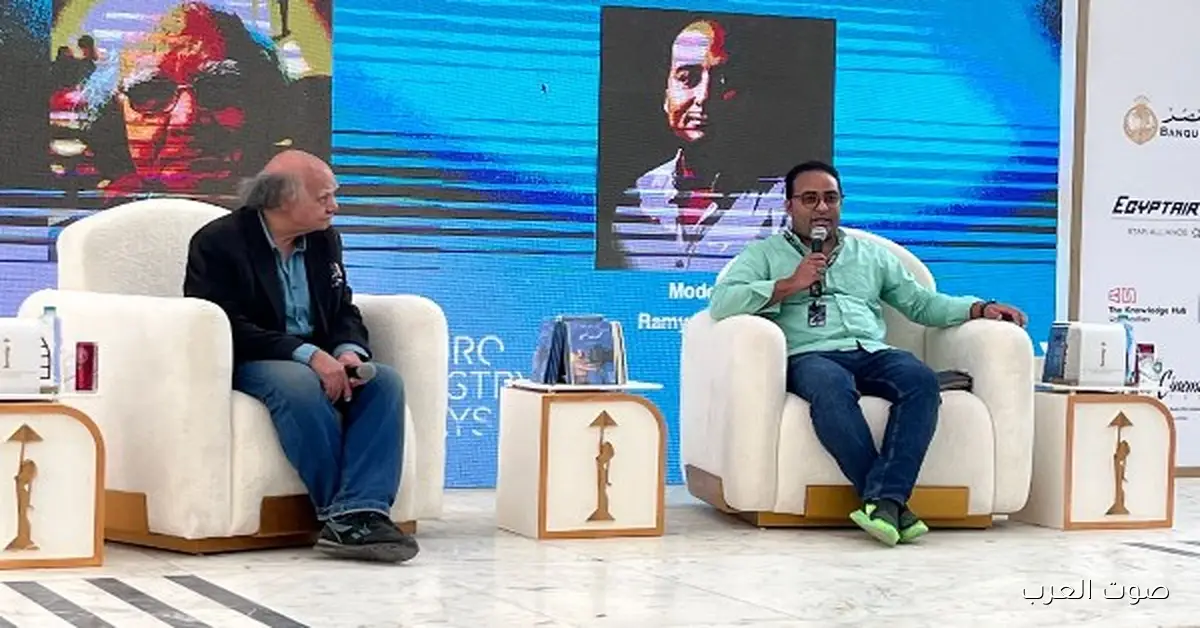 محمود عبد السميع: كنت هشتغل مع حسين فهمي كمخرج لأول مرة