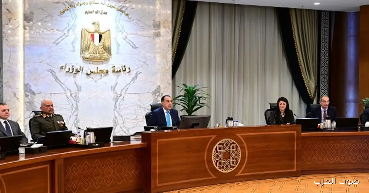 مدبولي يعلن عن قواعد جديدة للتصوير الأجنبي في مصر وتسجيل غير القادرين في التأمين الصحي الشامل 2 مدبولي يعلن عن قواعد جديدة للتصوير الأجنبي في مصر وتسجيل غير القادرين في التأمين الصحي الشامل