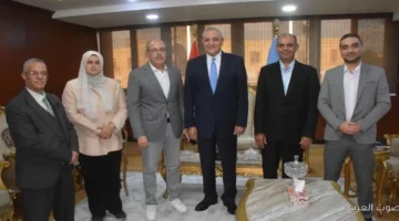 مسئولين من وزارة الإسكان والمرافق في زيارة لمحافظة الغربية لدعم