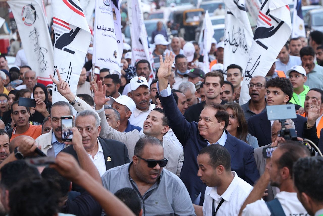 مسيرة كبيرة للجبهة الوطنية في الجيزة بقيادة أبو العينين لدعم