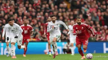 مش عادل سلوت بيقف مع صلاح قبل ماتش نوتنجهام