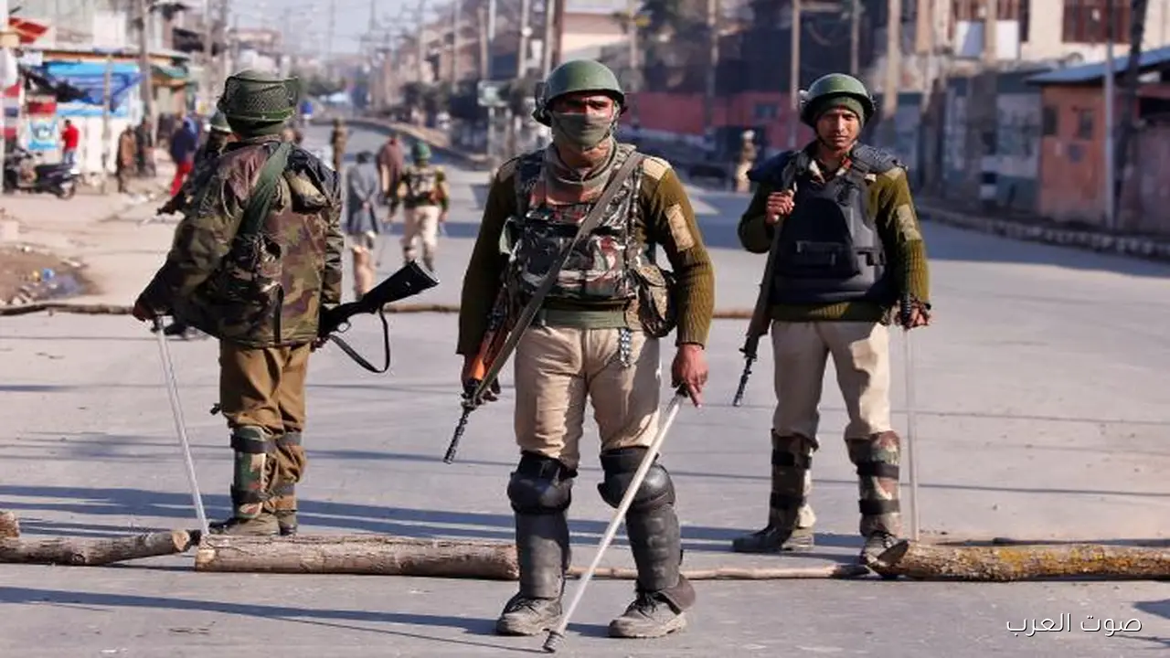 مصرع 8 أشخاص في انفجار عربية جنب الحصن الأحمر في