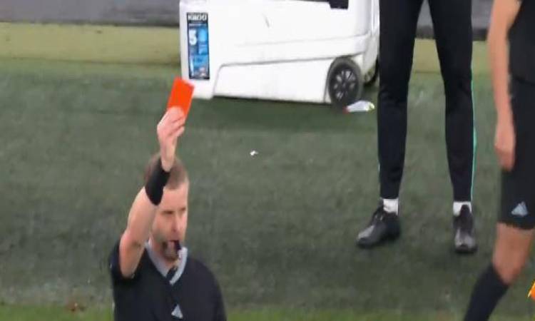 لحظة طرد رونالدو