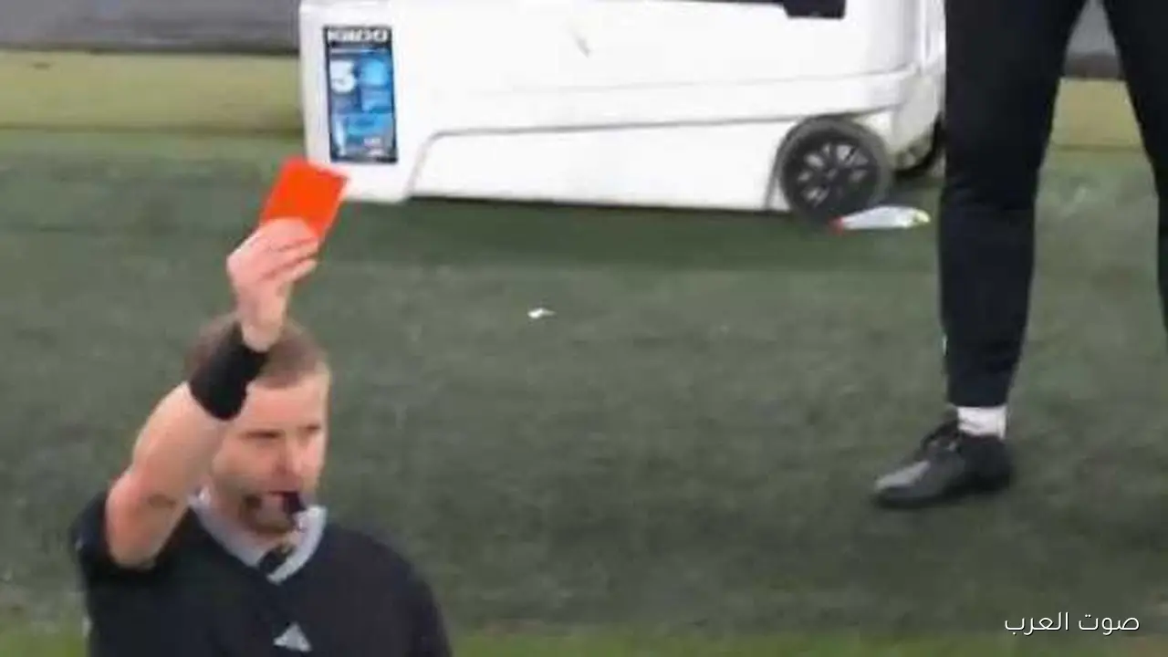 مفاجأة في مباراة أيرلندا والبرتغال كريستيانو رونالدو ياخد كارت أحمر