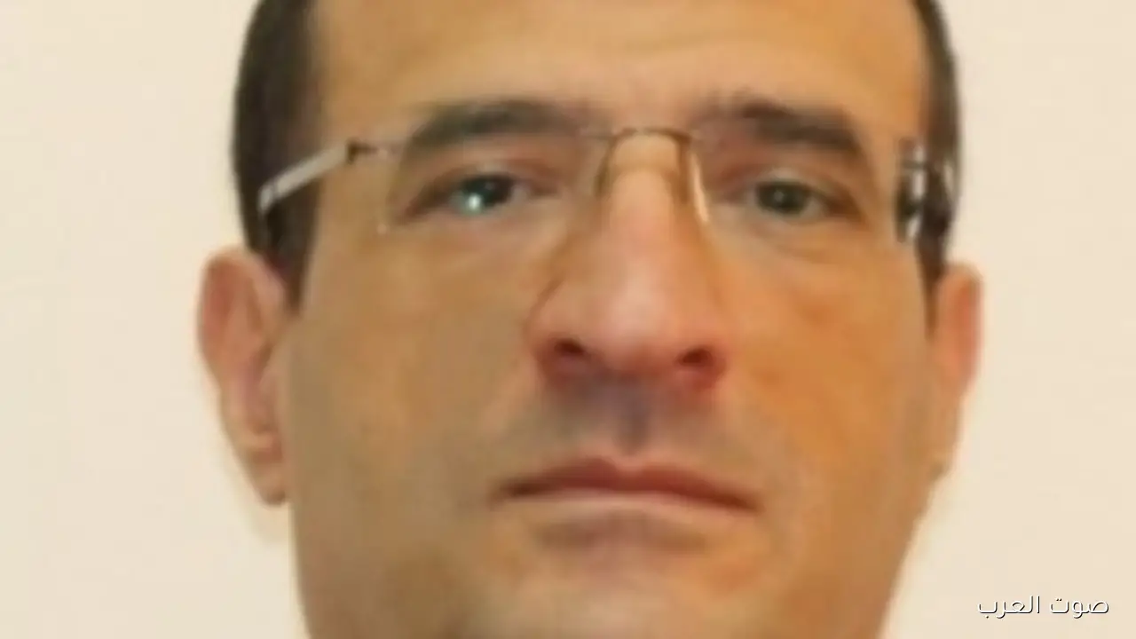 ممدوح إسماعيل بقى عميد كلية الاقتصاد والعلوم السياسية في جامعة