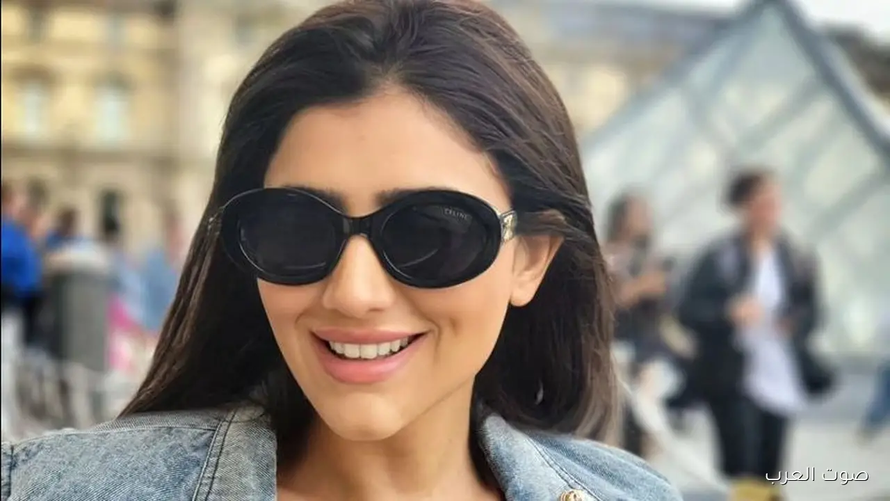 مي عمر ترد على اللي انتقدوا إطلالة إسعاد يونس في