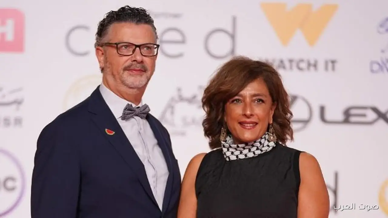 نجوى نجار بتساند القضية الفلسطينية على السجادة الحمراء لمهرجان القاهرة