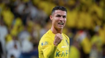 نصرنا يكسب نيوم بثلاثية ويواصل تصدر الدوري السعودي