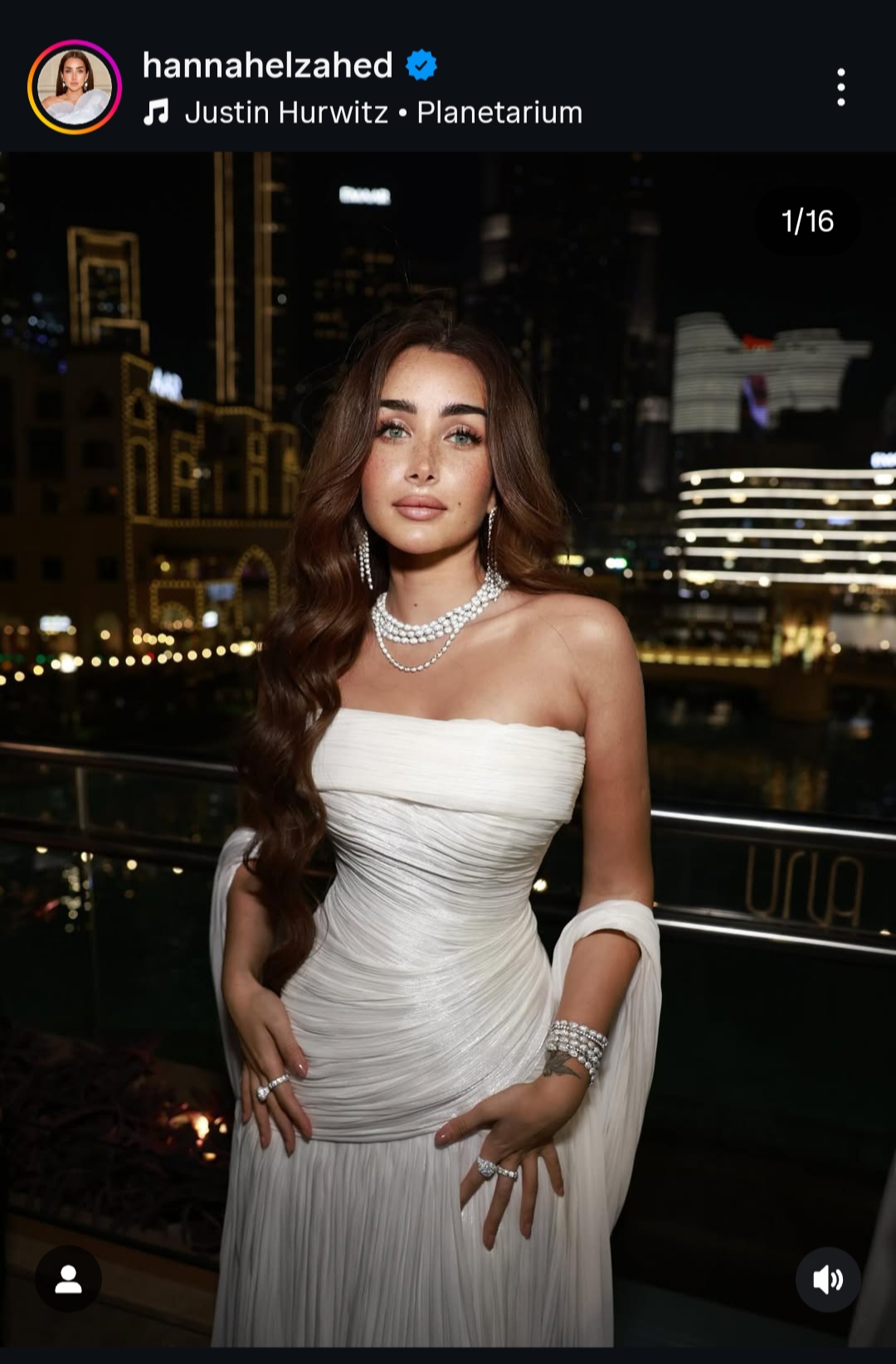 هنا الزاهد متألقة باللون الأبيض وإطلالة مميزة 3 هنا الزاهد متألقة باللون الأبيض وإطلالة مميزة