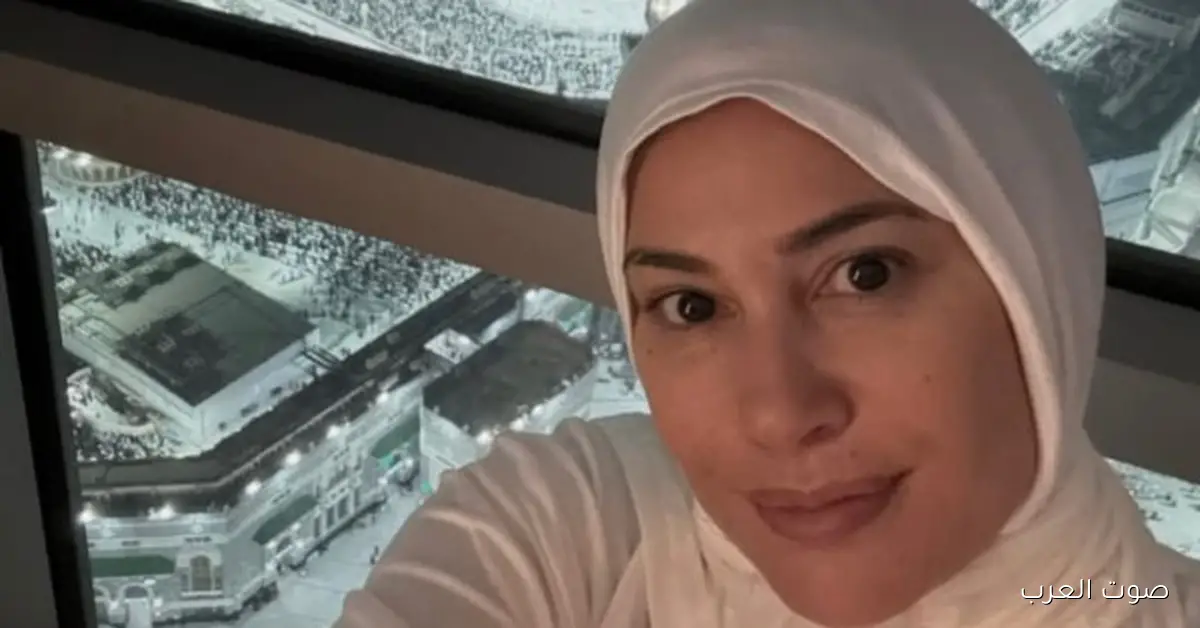 هند صبري بتعمل العمرة.. شوفوا الصور