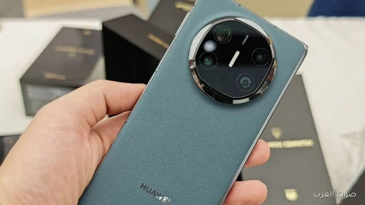 هواوي بتجهز لهاتف جديد قابل للطي ممكن ينافس آيفون Fold